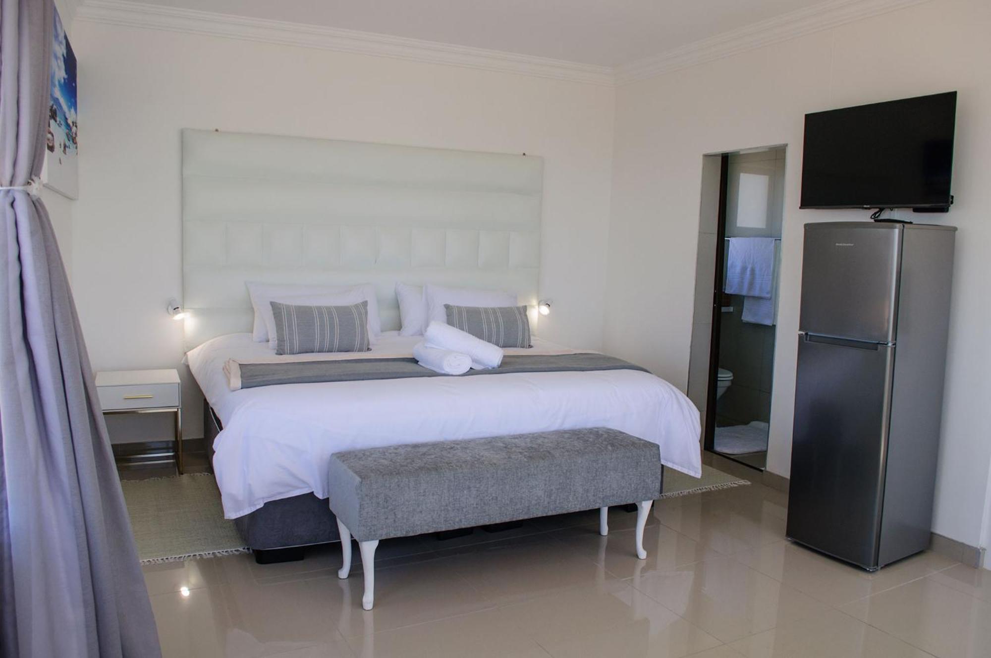 Shark Island Guesthouse 뤼데리츠 외부 사진
