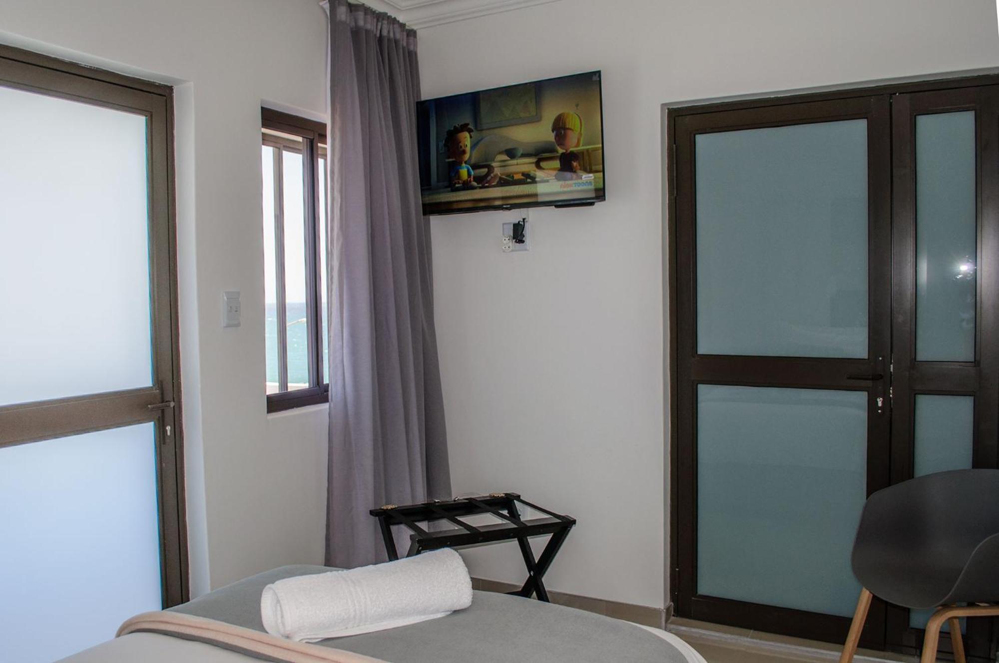 Shark Island Guesthouse 뤼데리츠 외부 사진